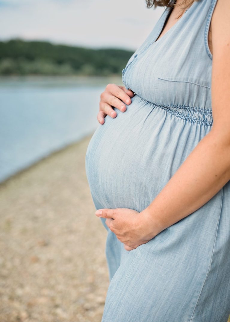 Deggendorf Babybauch baby schwanger Schwangerschaft newborn